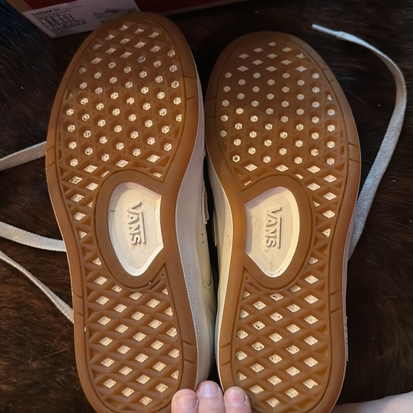 Lowland cc vans - Picture 2 of 4